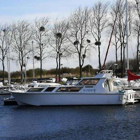 Exceptionnel Bateau Maison Reine Mathilde Ouistreham Ngoại thất bức ảnh